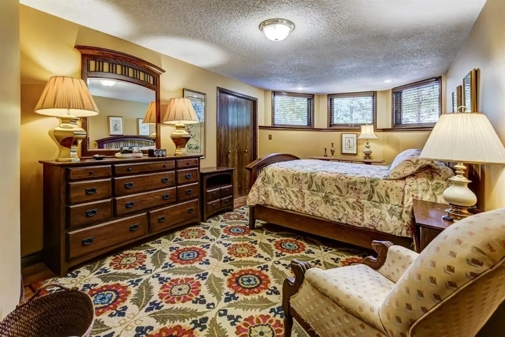 5 Cascade Court