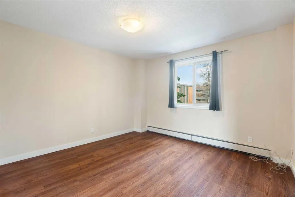 507 57 Avenue SW #304