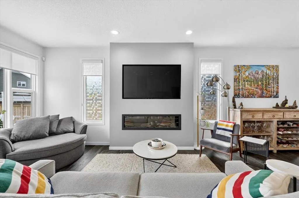 32 Cranbrook Bay SE