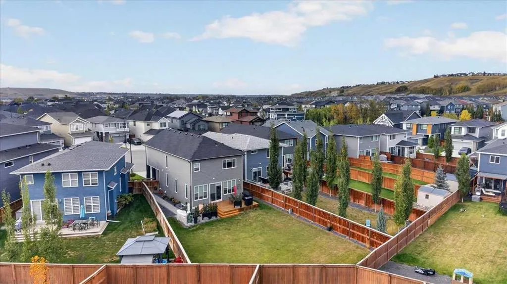 32 Cranbrook Bay SE
