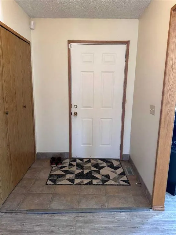 13428 Lakeland Drive