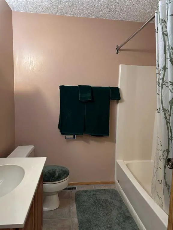 13428 Lakeland Drive