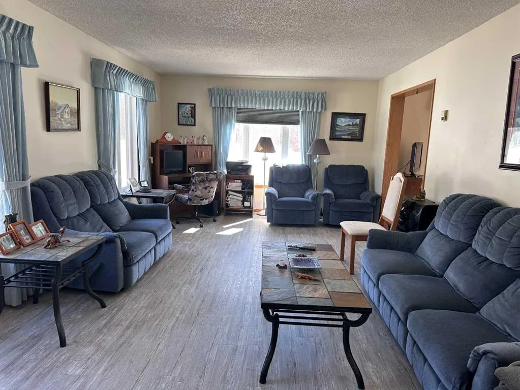 13428 Lakeland Drive