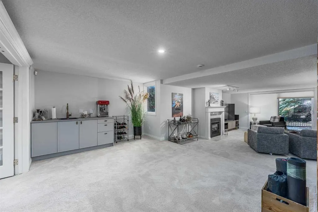 1220 Prominence Way SW #9