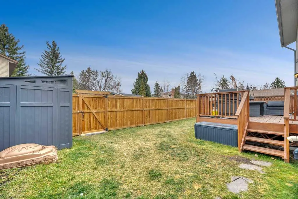 408 Woodside Road SW