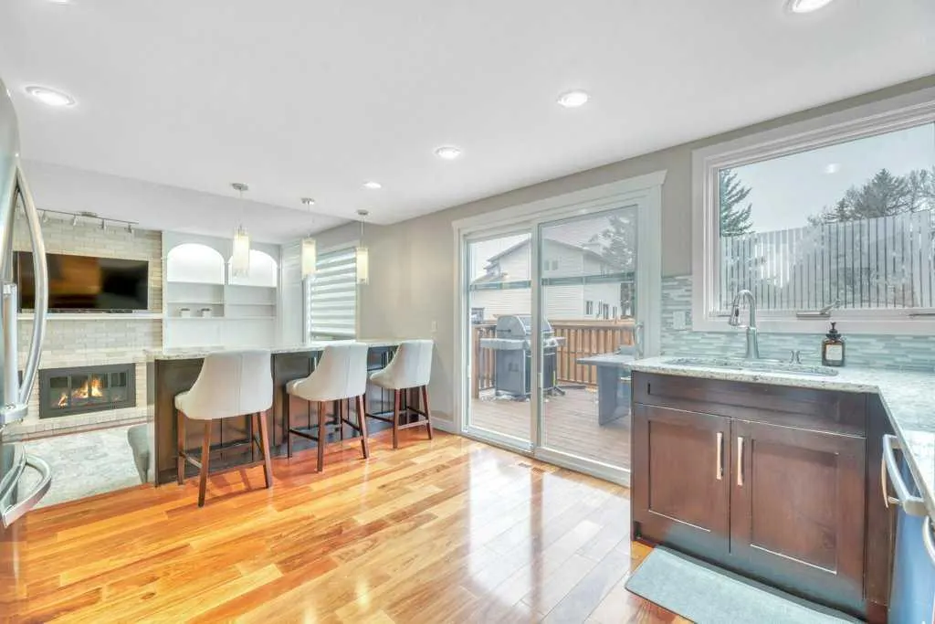 408 Woodside Road SW