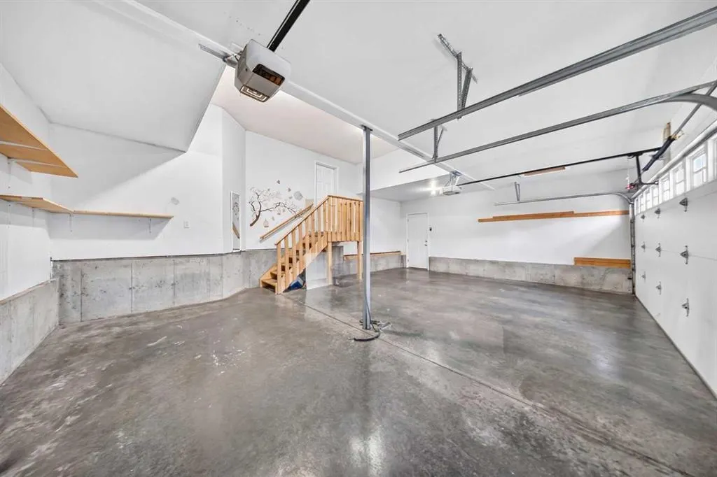 160 Kinniburgh Circle