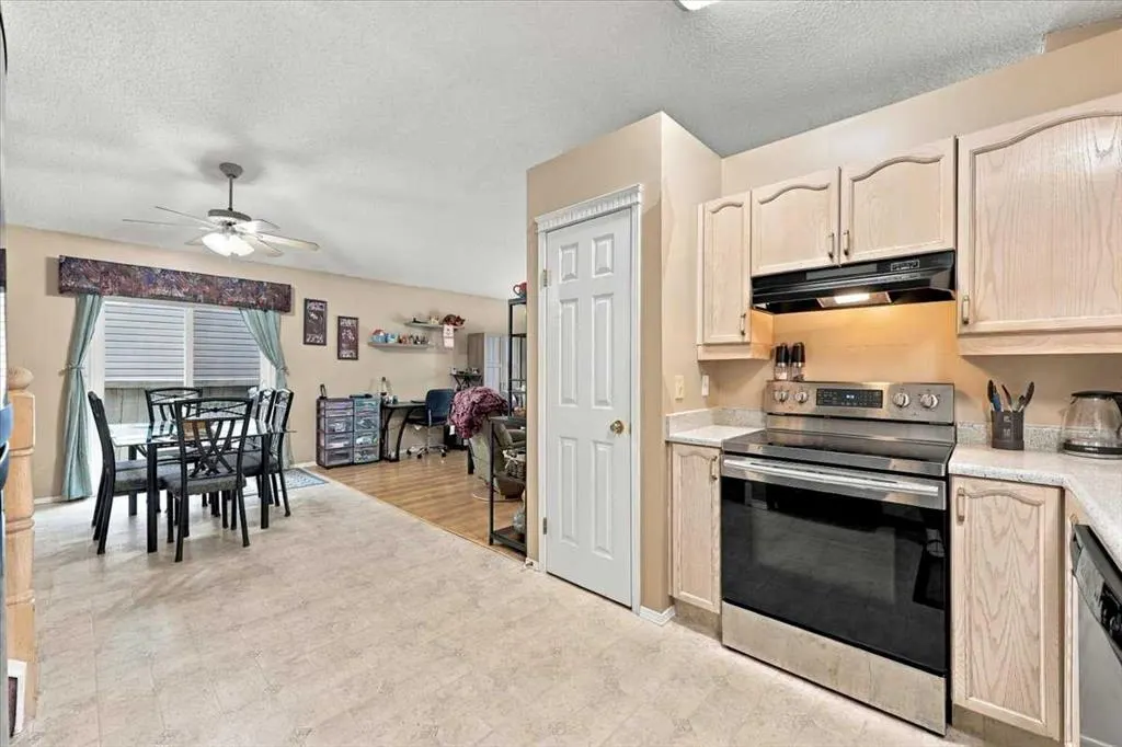 36 Covington Mews NE