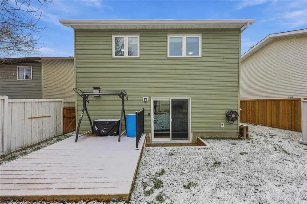 36 Covington Mews NE