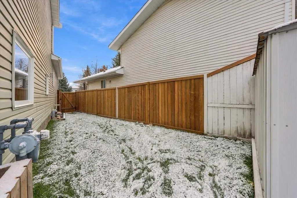 36 Covington Mews NE
