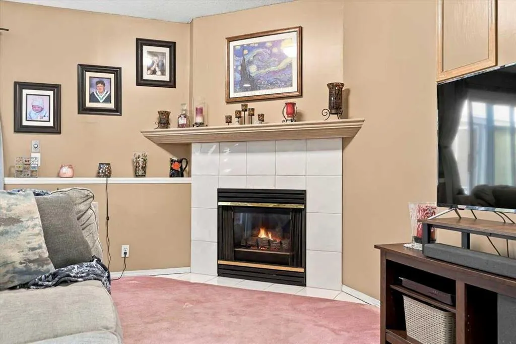 36 Covington Mews NE