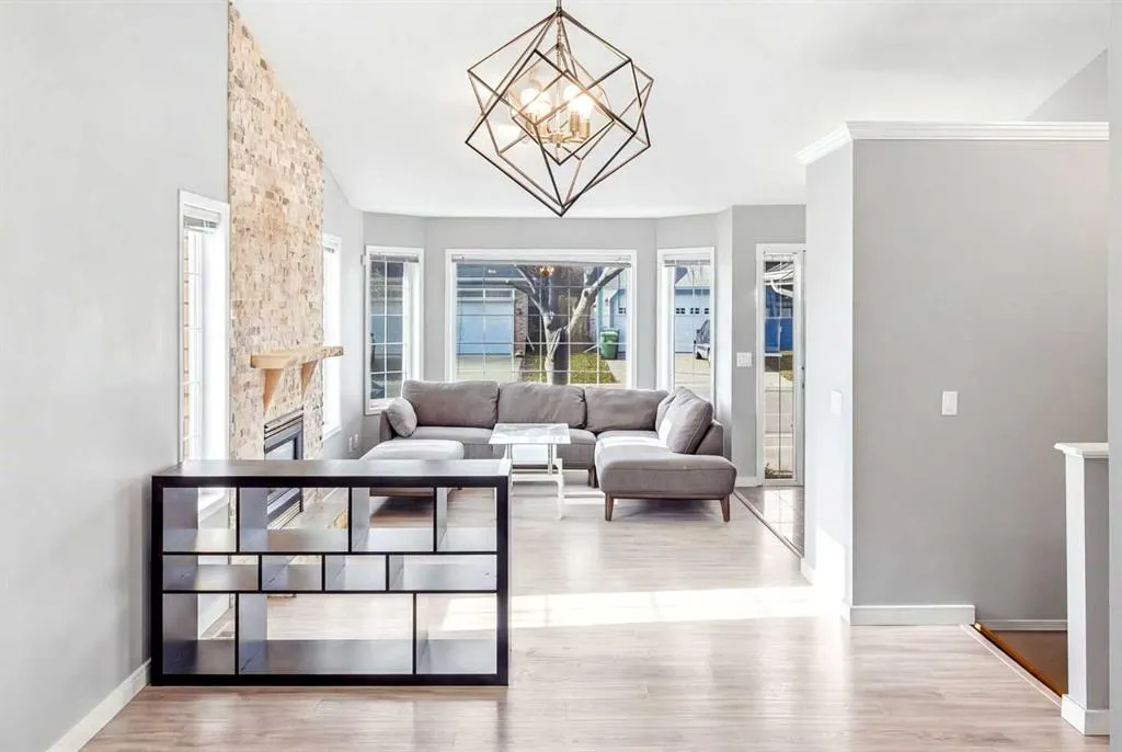 175 Lakeview Cove