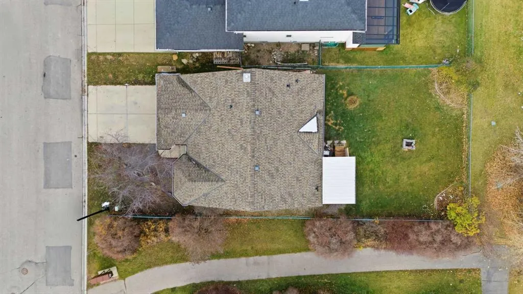 175 Lakeview Cove