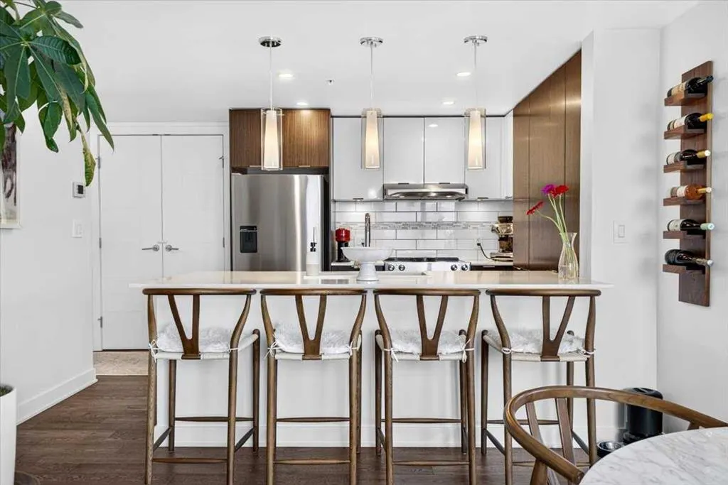 930 6 Avenue SW #3306