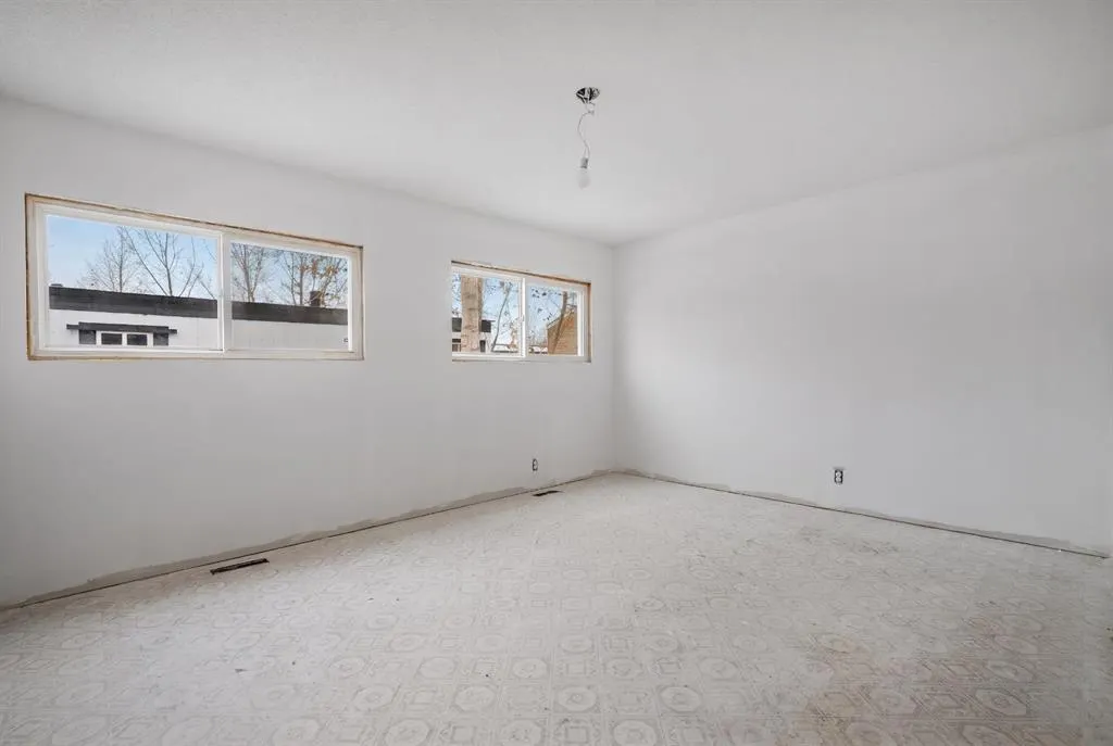 6220 17 Avenue SE #203