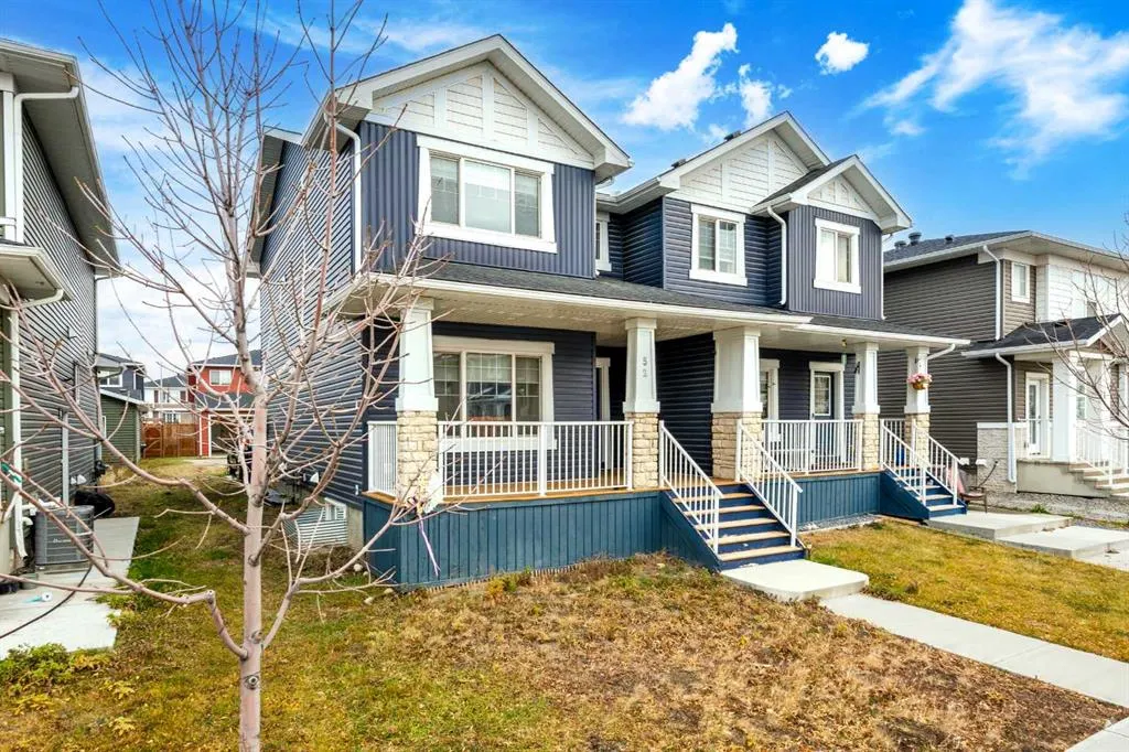 52 Red Embers Manor NE