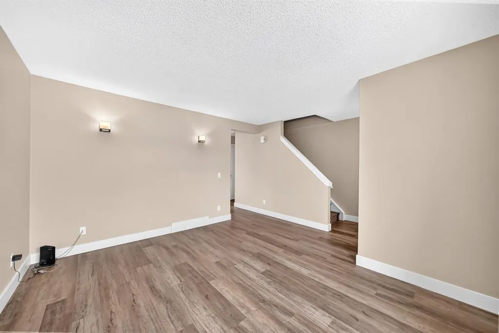 111 Deer Ridge Lane SE