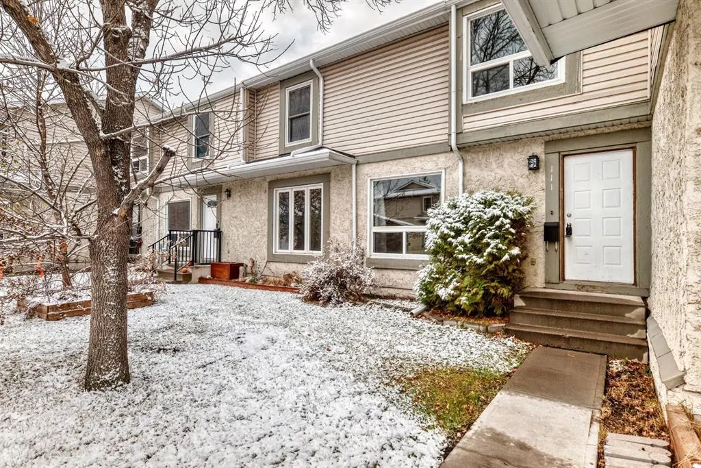 111 Deer Ridge Lane SE