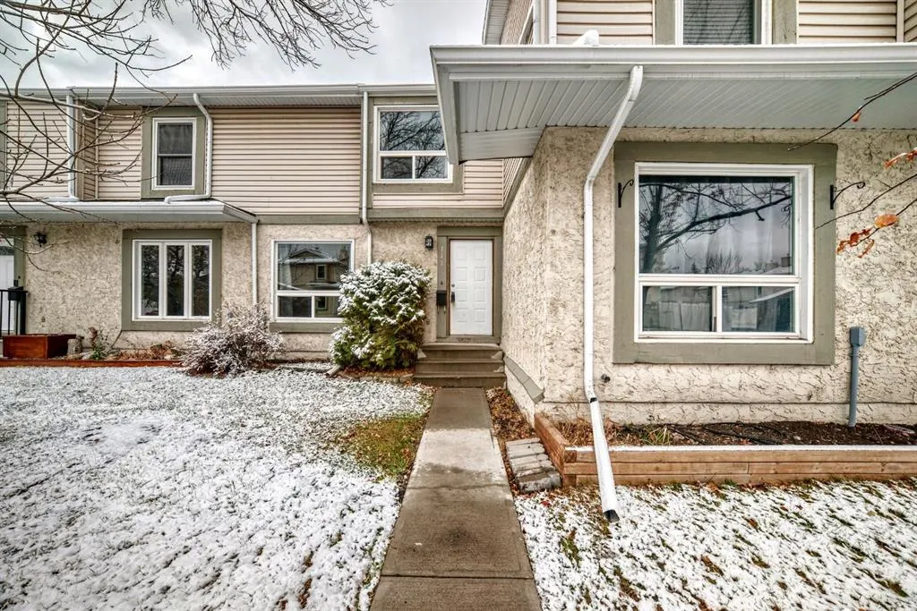 111 Deer Ridge Lane SE