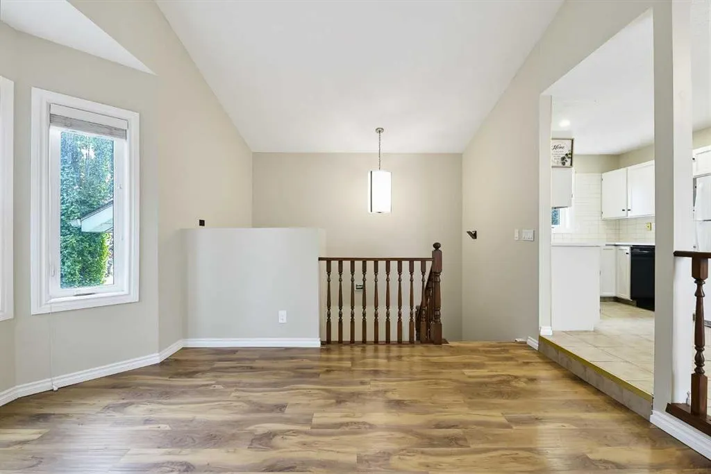 13 Shawglen Court SW