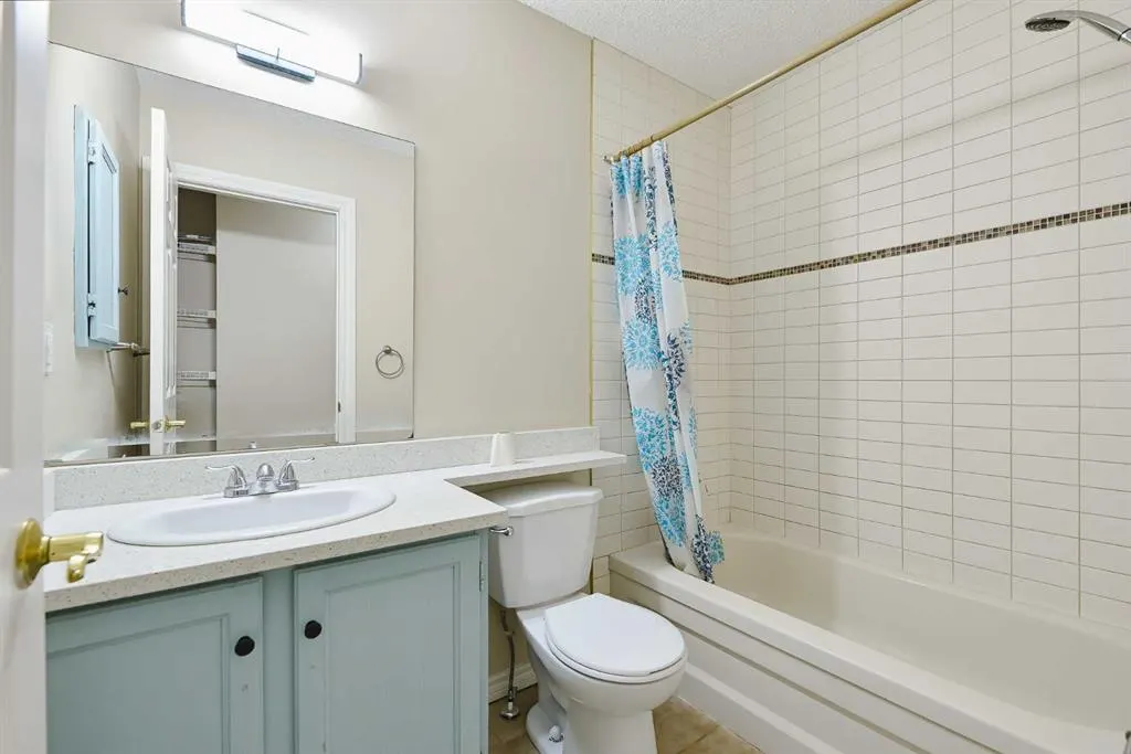 13 Shawglen Court SW