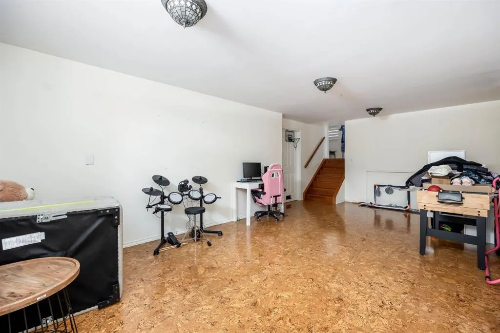 173 Ball Place