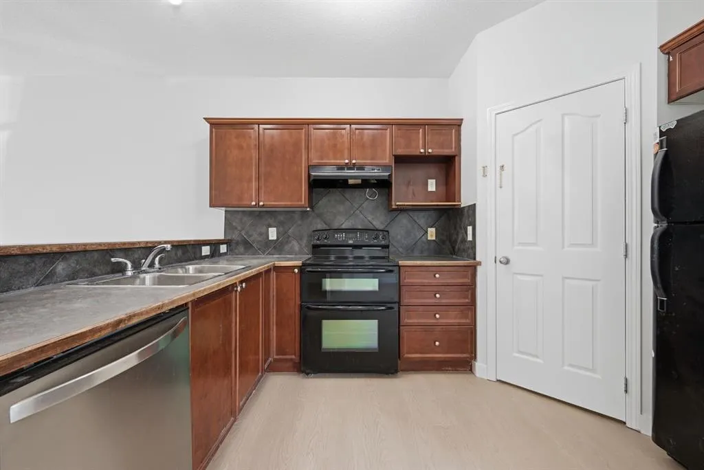 2066 Luxstone Boulevard SW #904