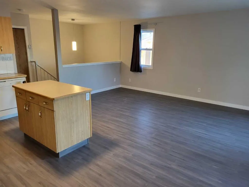 236 St. James Boulevard N #3