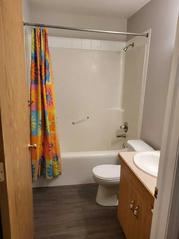 236 St. James Boulevard N #3