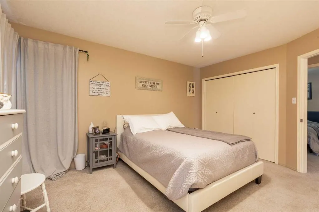 44 Lakhota Road W