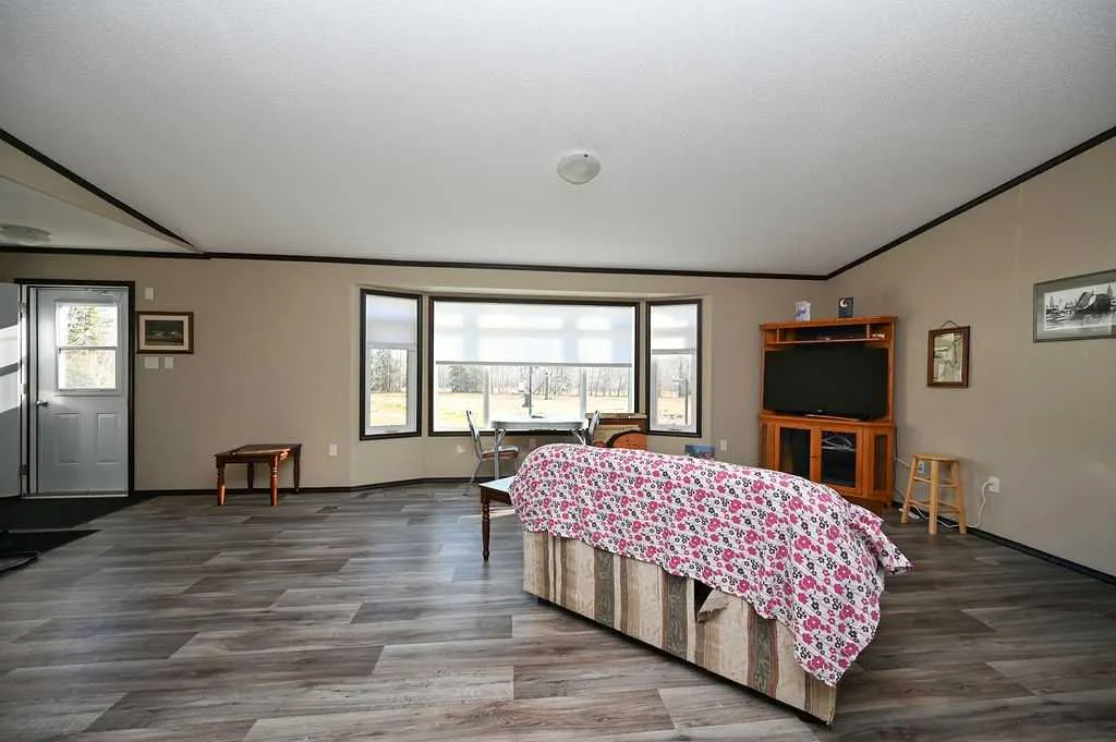 661040 Range Road 210.4