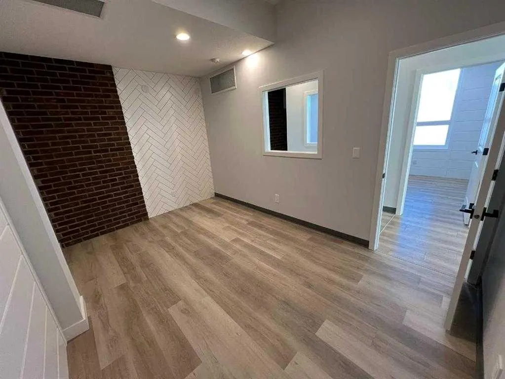 11702 104 Avenue #101