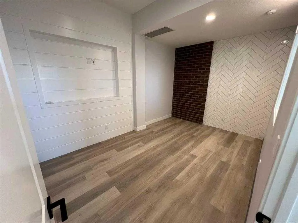11702 104 Avenue #101