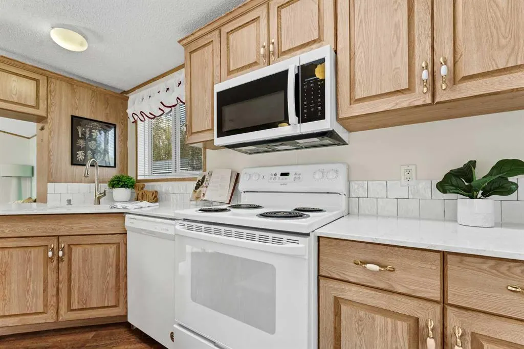 1600 Strachan Road SE #111