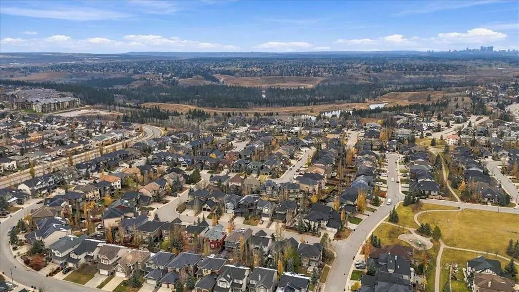 262 Everstone Drive SW