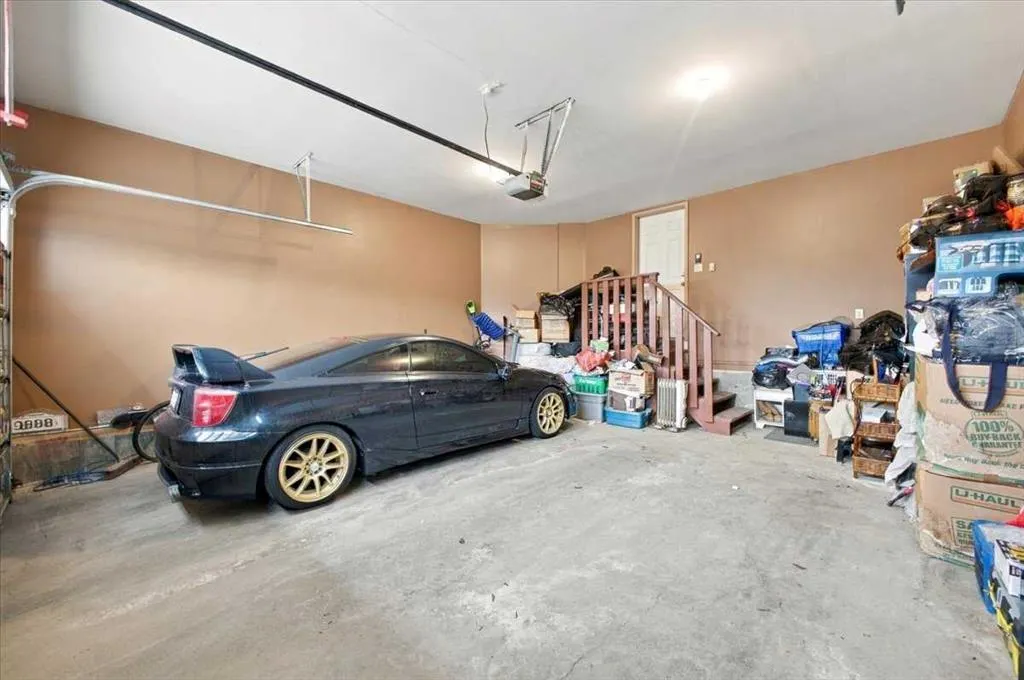 262 Everstone Drive SW