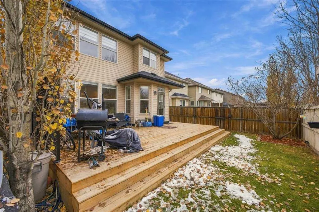 262 Everstone Drive SW