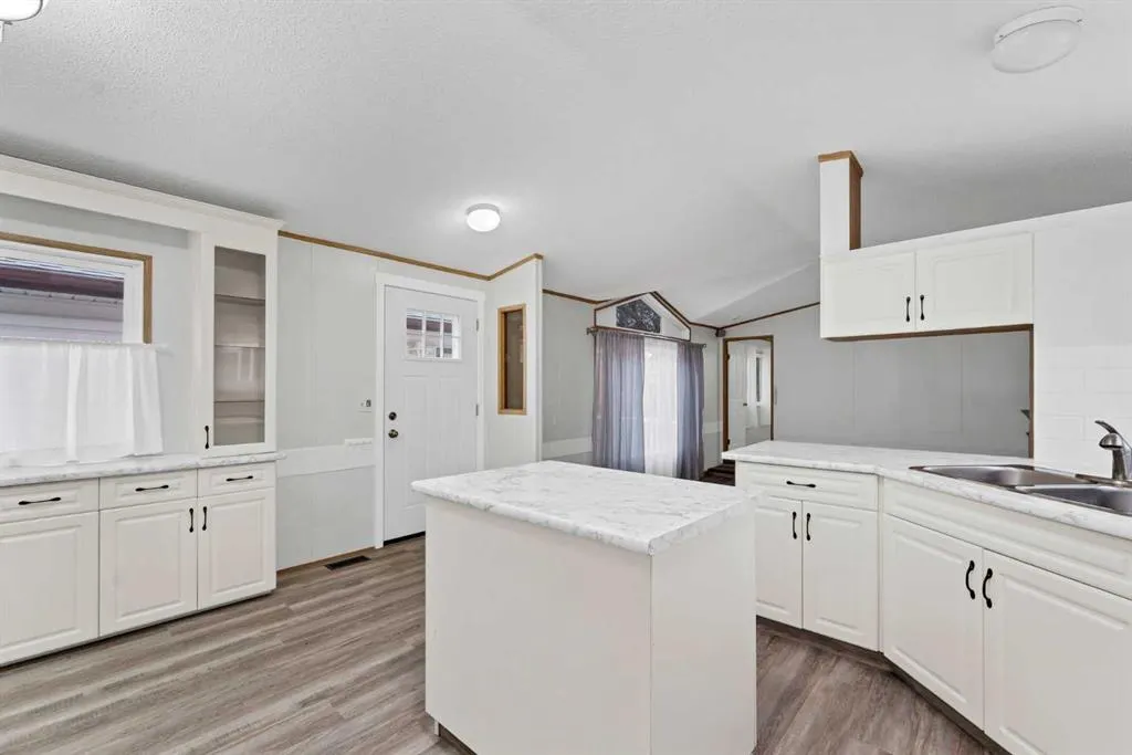 1600 Strachan Road SE #32