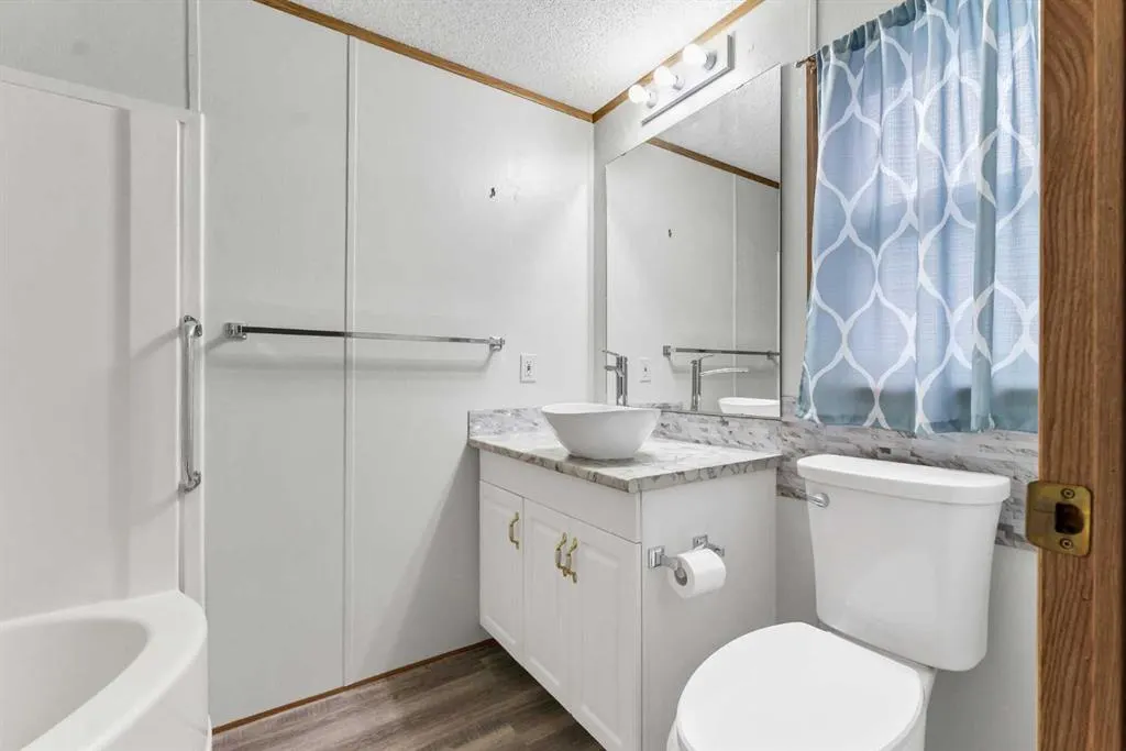 1600 Strachan Road SE #32
