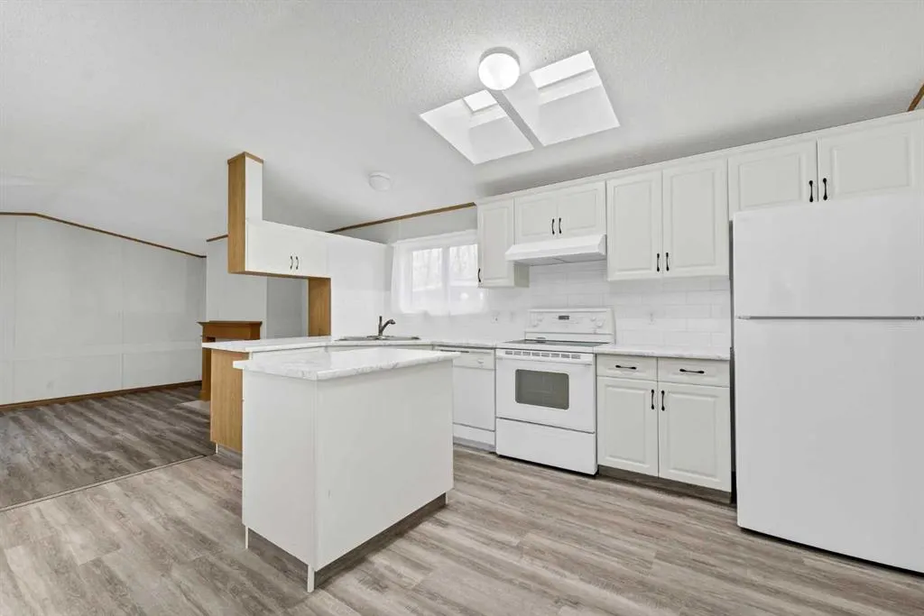 1600 Strachan Road SE #32