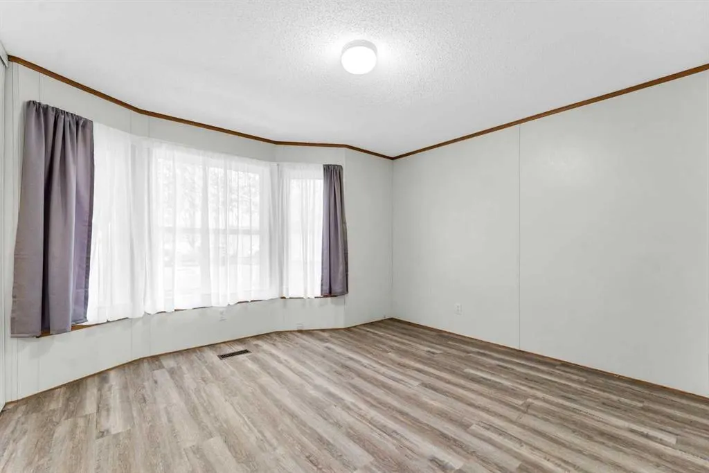 1600 Strachan Road SE #32