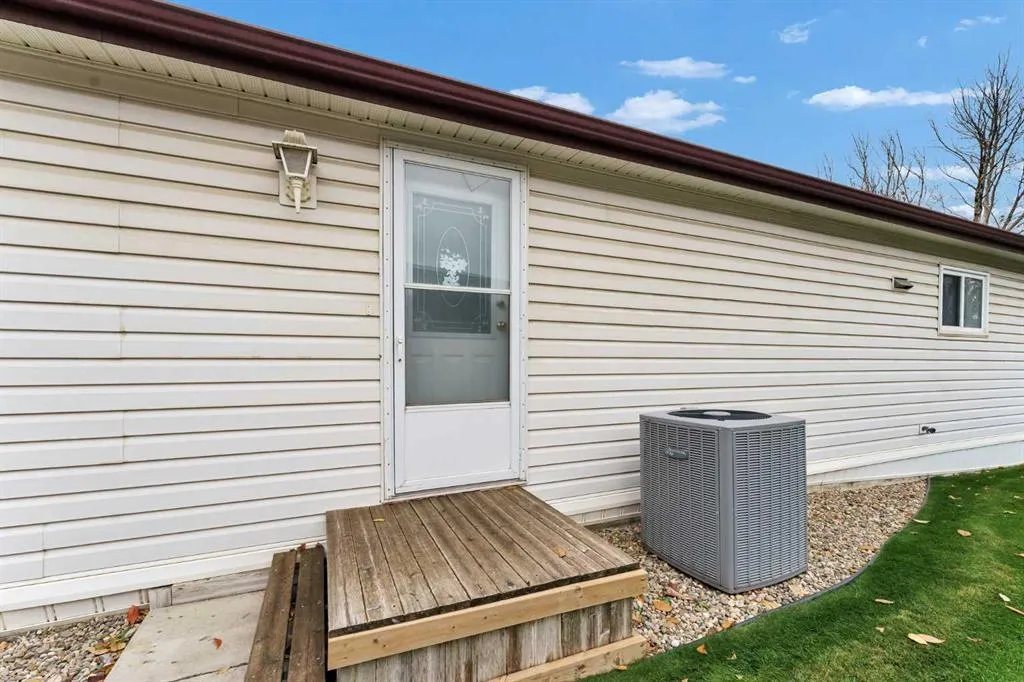 1600 Strachan Road SE #32