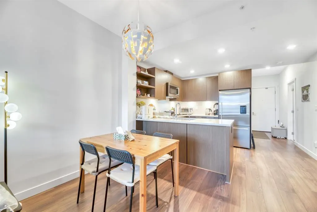 88 9 Street NE #203