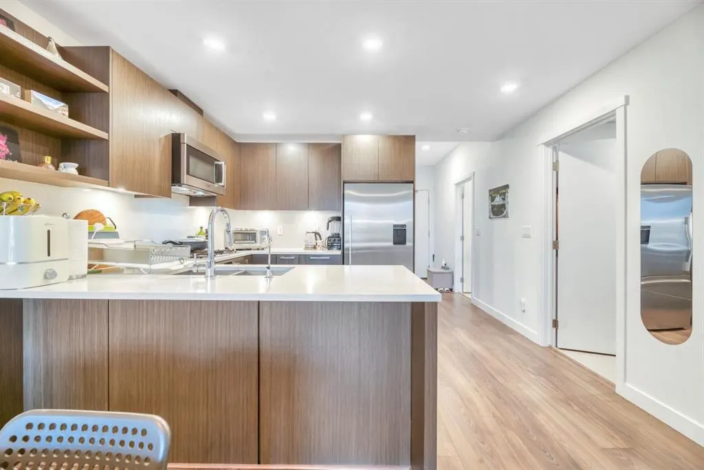 88 9 Street NE #203