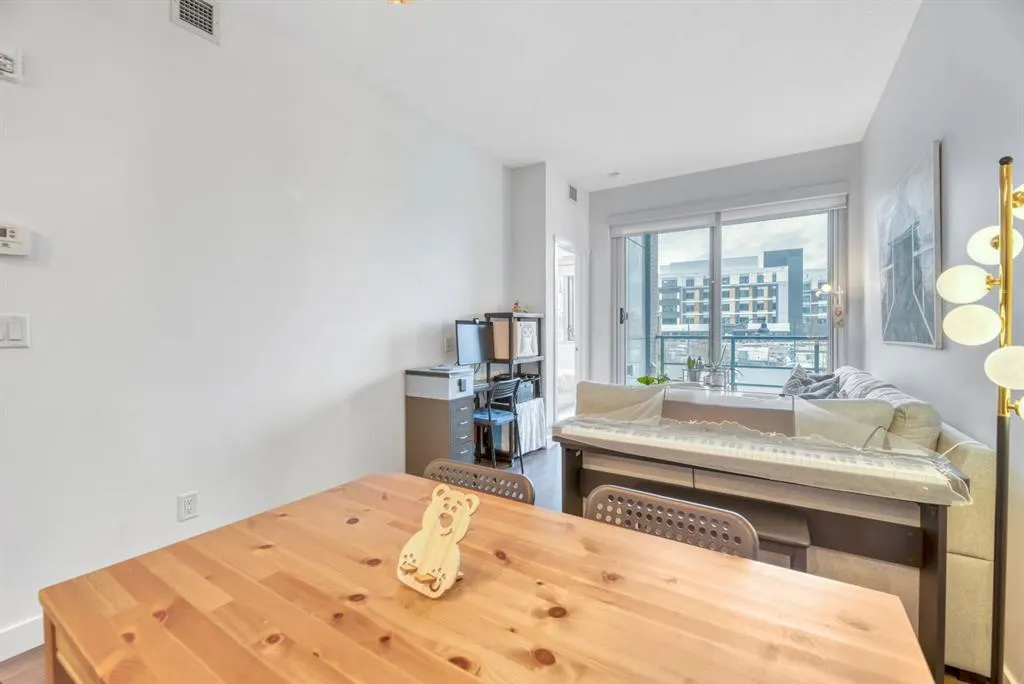 88 9 Street NE #203