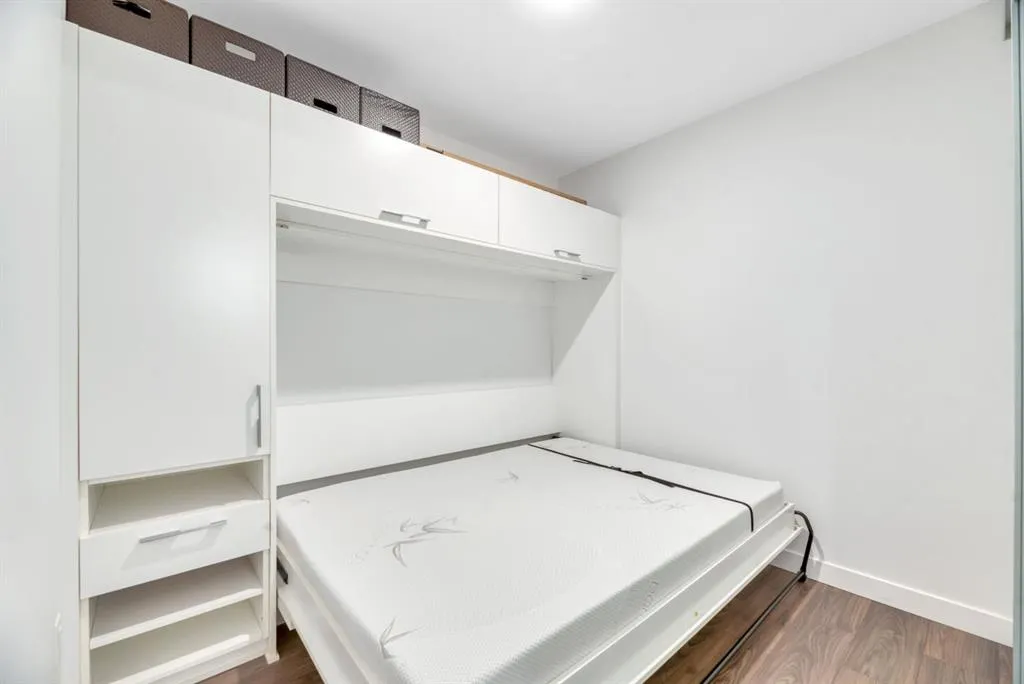 88 9 Street NE #203