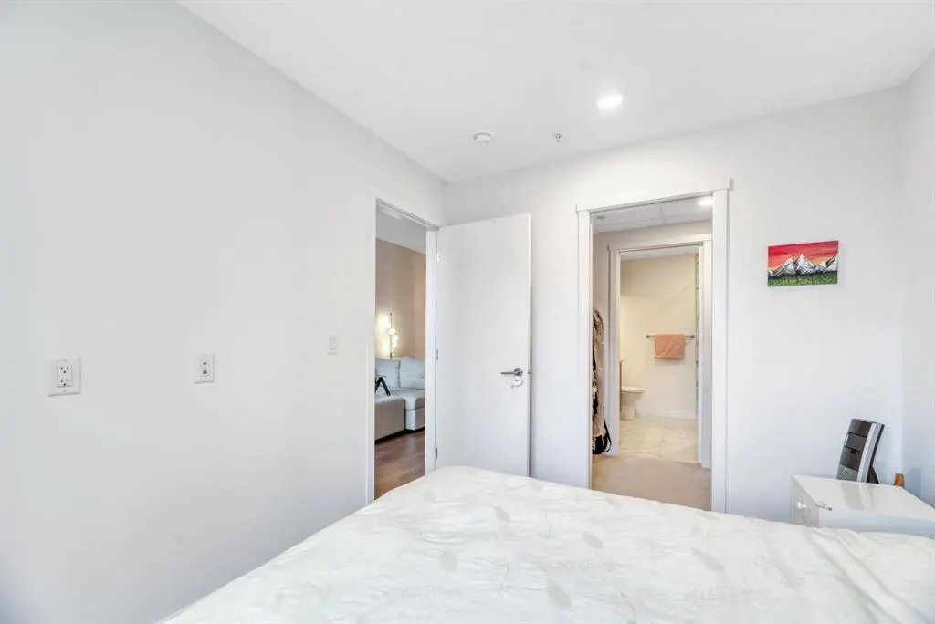 88 9 Street NE #203