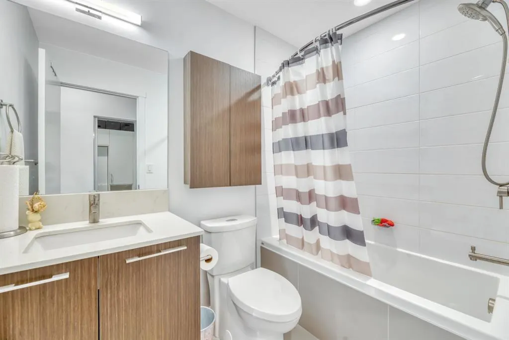 88 9 Street NE #203