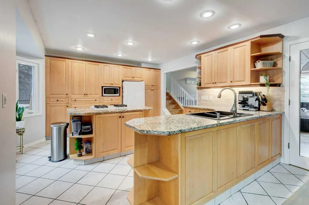 79 Suntree Lane