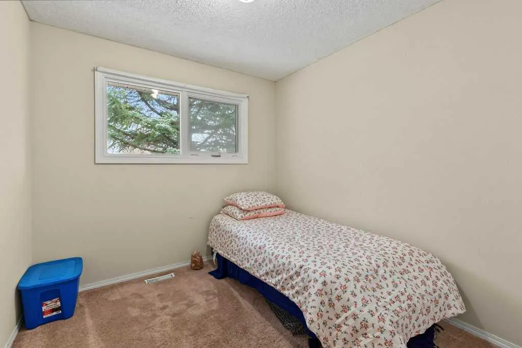 79 Suntree Lane